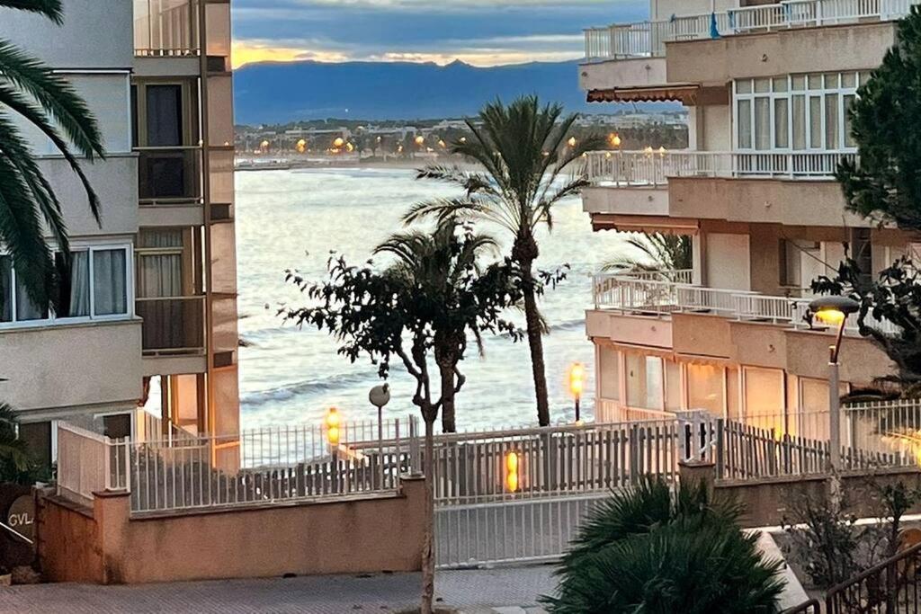 Azul 2 Bedroom Apartment In Salou Tarragona Екстериор снимка